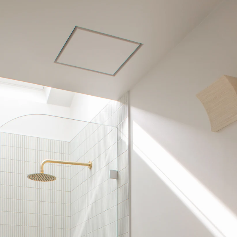 Seamless flush mount exhaust vent